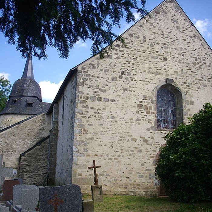 Photo de Calvaire de la chapelle Sainte-Croix de Josselin