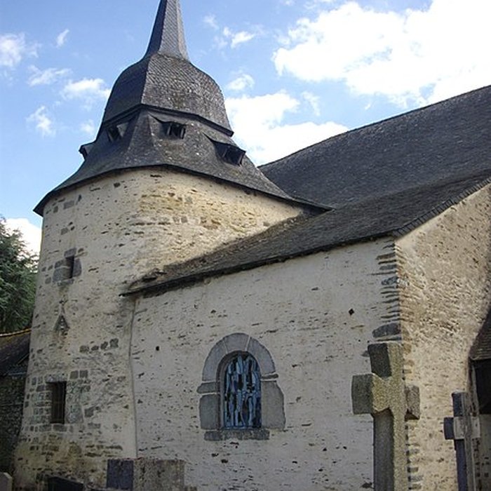 Photo de Calvaire de la chapelle Sainte-Croix de Josselin