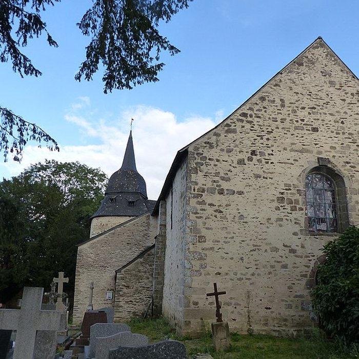Photo de Calvaire de la chapelle Sainte-Croix de Josselin