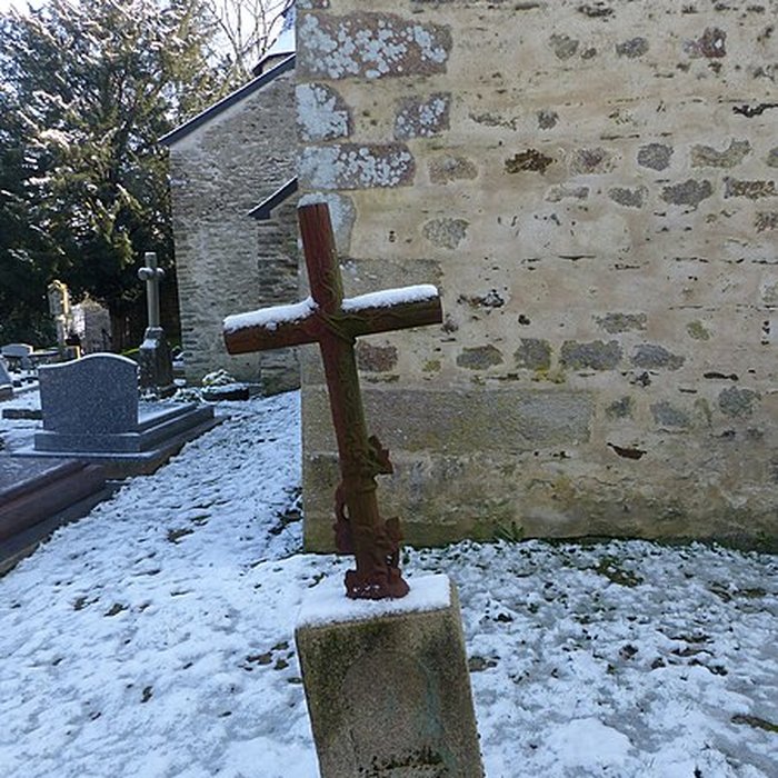 Photo de Calvaire de la chapelle Sainte-Croix de Josselin