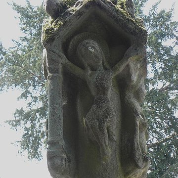Calvaire de la chapelle Sainte-Croix de Josselin