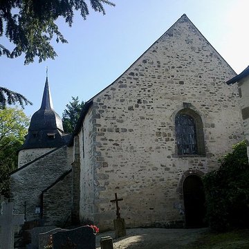 Calvaire de la chapelle Sainte-Croix de Josselin