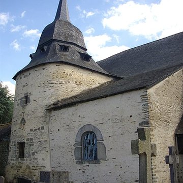 Calvaire de la chapelle Sainte-Croix de Josselin