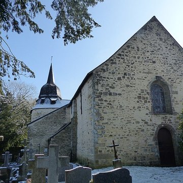 Calvaire de la chapelle Sainte-Croix de Josselin