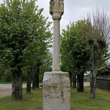 Croix du XVIIe siècle