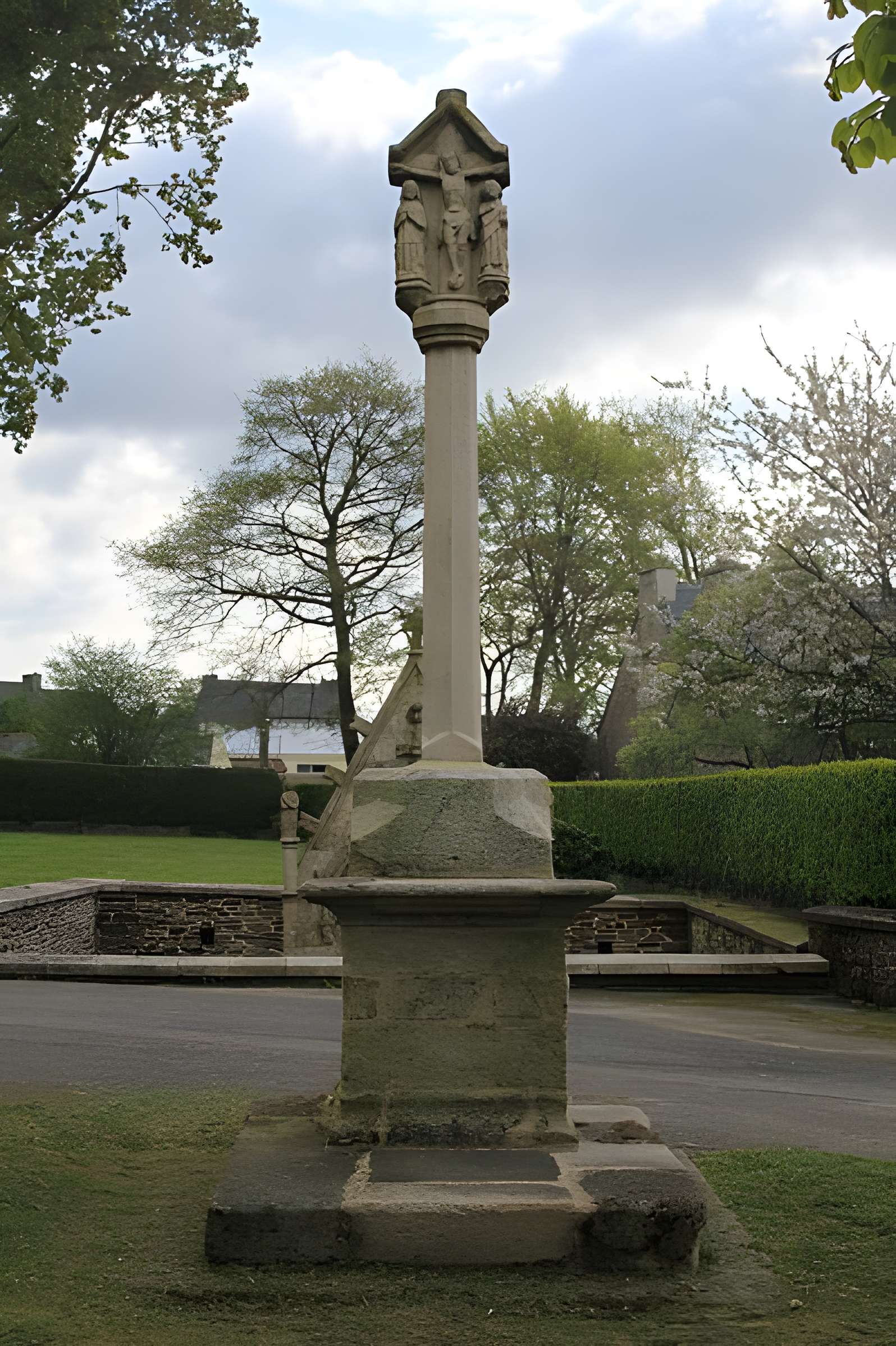 Croix du XVIIe siècle