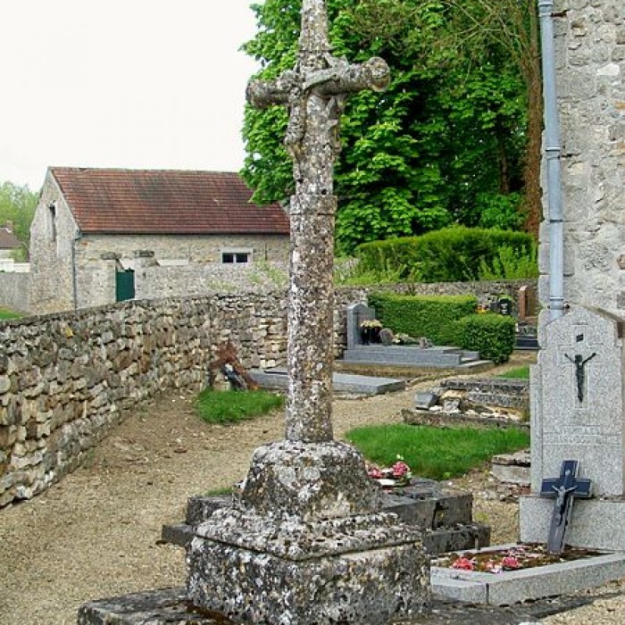 Photo de Calvaire du cimetière de Droizelles