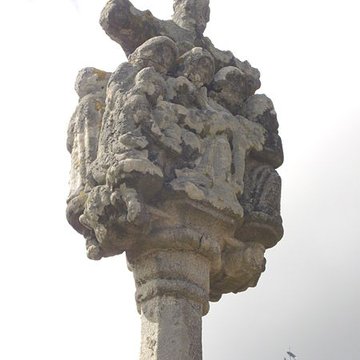Calvaire du cimetière de Locqueltas