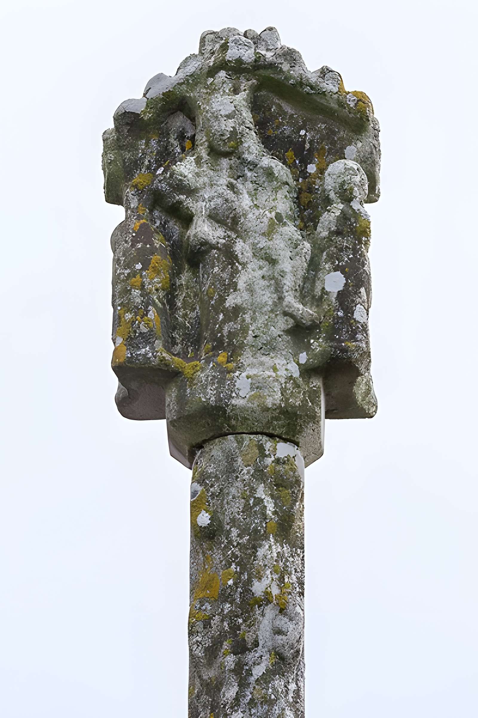 Calvaire du cimetière de Loyat