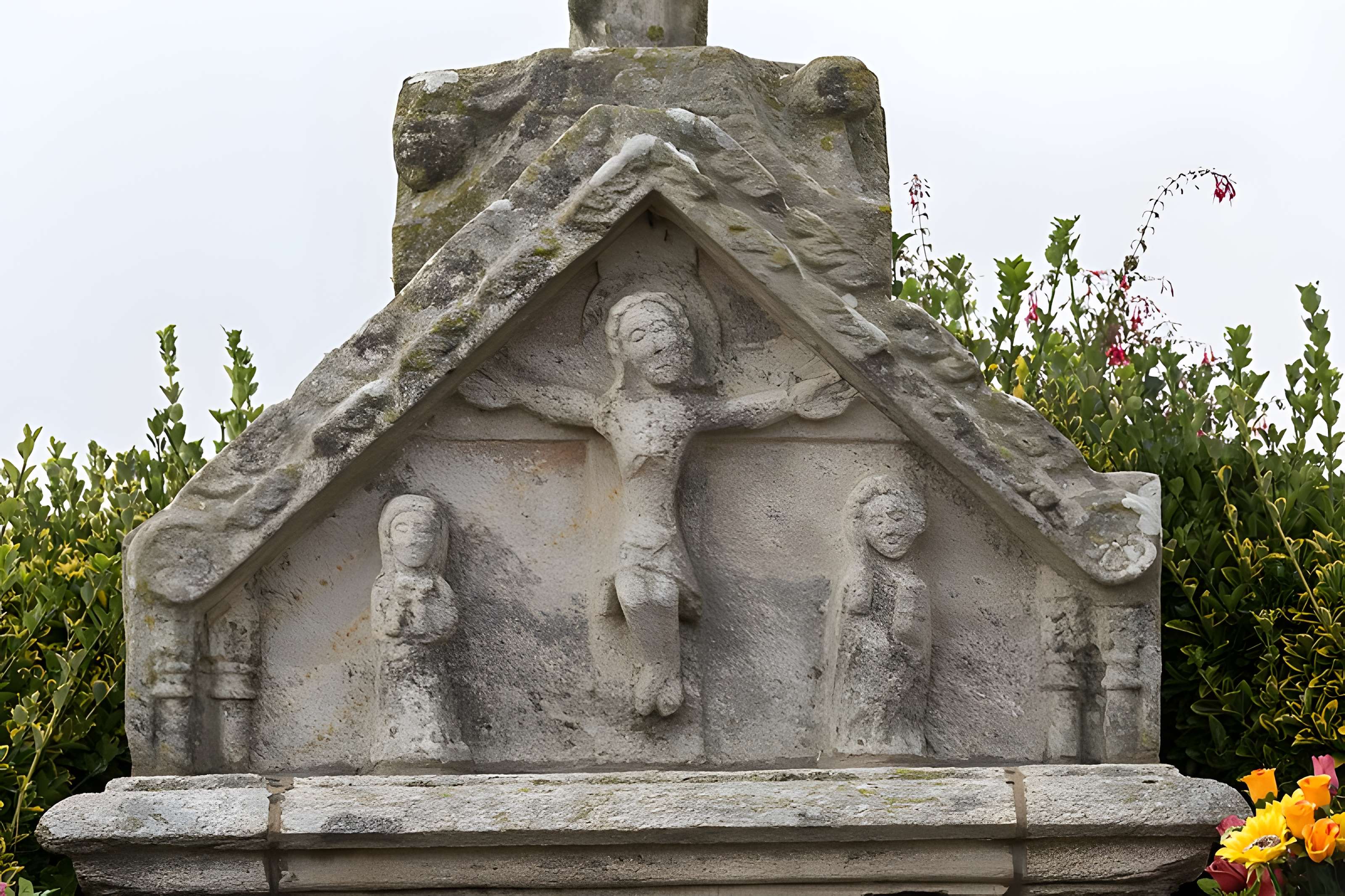 Calvaire du cimetière de Loyat