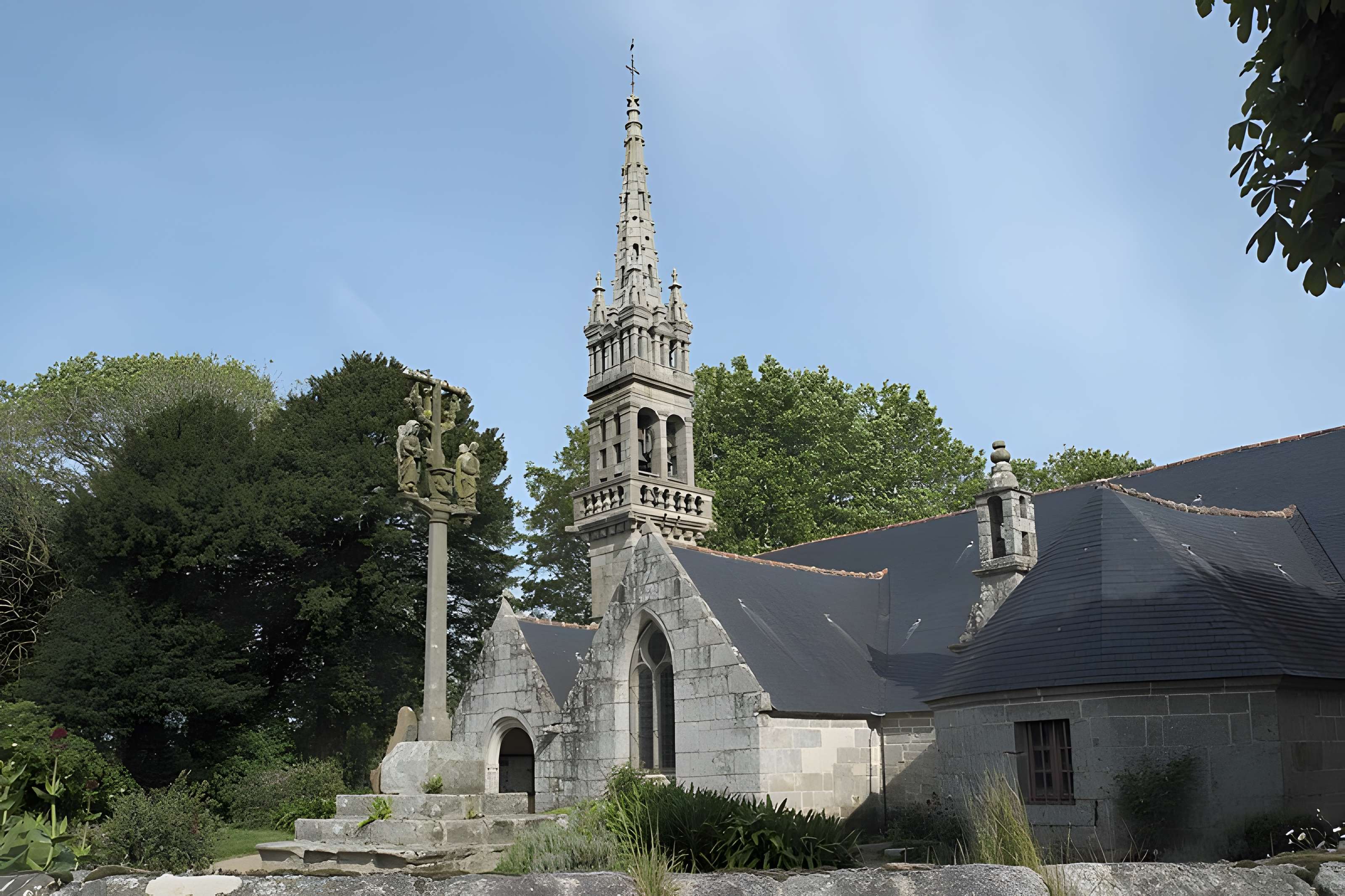 Calvaire du cimetière de Ploéven