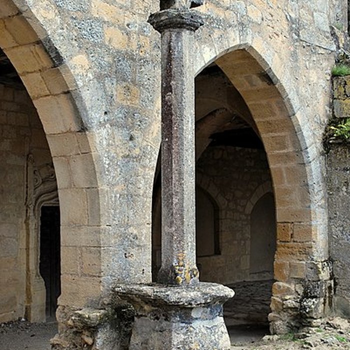Photo de Maisons à arcades, Place du Mercadiou à Saint-Macaire