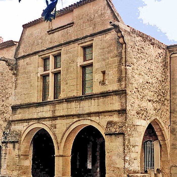 Photo de Maisons à arcades, Place du Mercadiou à Saint-Macaire