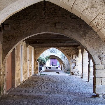 Maisons à arcades, Place du Mercadiou à Saint-Macaire