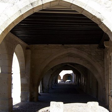 Maisons à arcades, Place du Mercadiou à Saint-Macaire