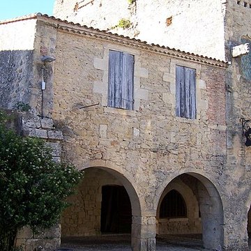 Maisons à arcades, Place du Mercadiou à Saint-Macaire