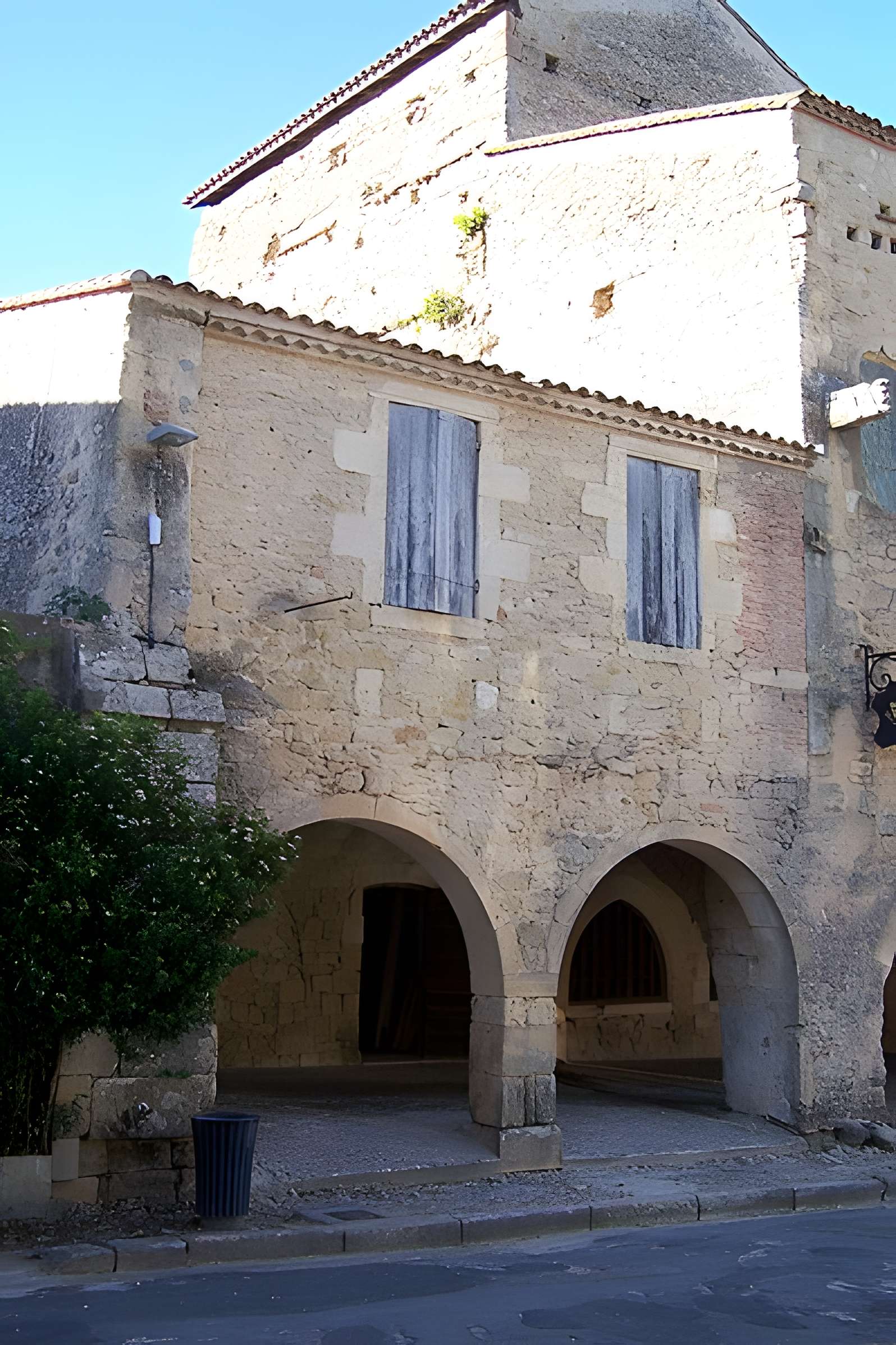 Maisons à arcades, Place du Mercadiou à Saint-Macaire