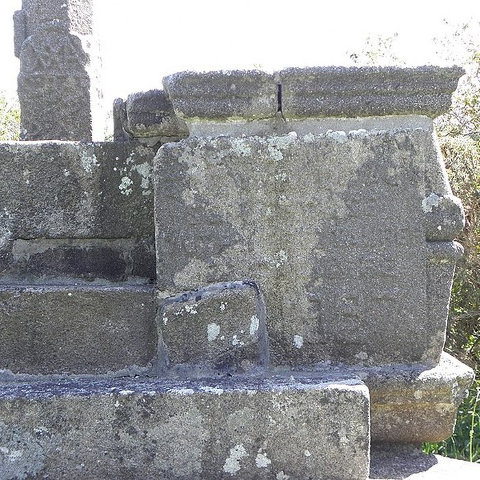 Photo de Calvaire-autel de Kergoal à Plouescat