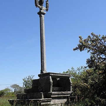 Calvaire-autel de Kergoal à Plouescat