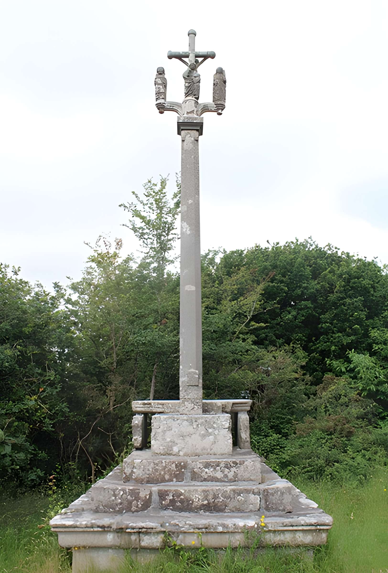 Calvaire-autel de Kergoal à Plouescat