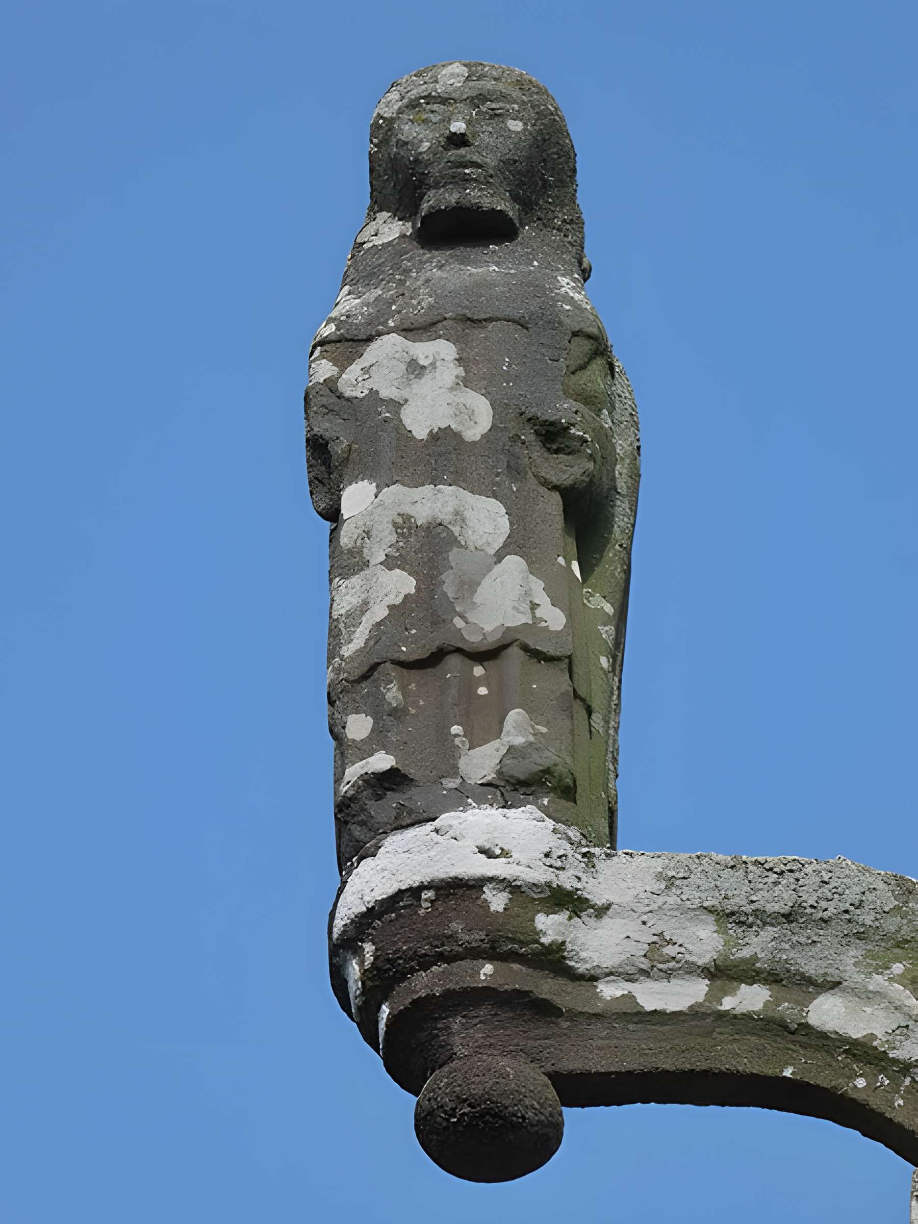 Calvaire-autel de Kergoal à Plouescat