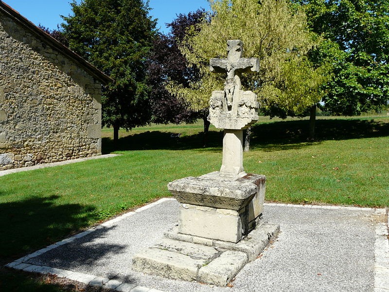 Photo de Calvaire-autel de Nanthiat