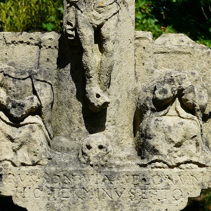 Photo de Calvaire-autel de Nanthiat