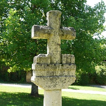 Calvaire-autel de Nanthiat