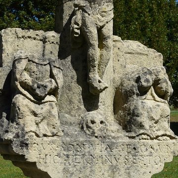 Calvaire-autel de Nanthiat