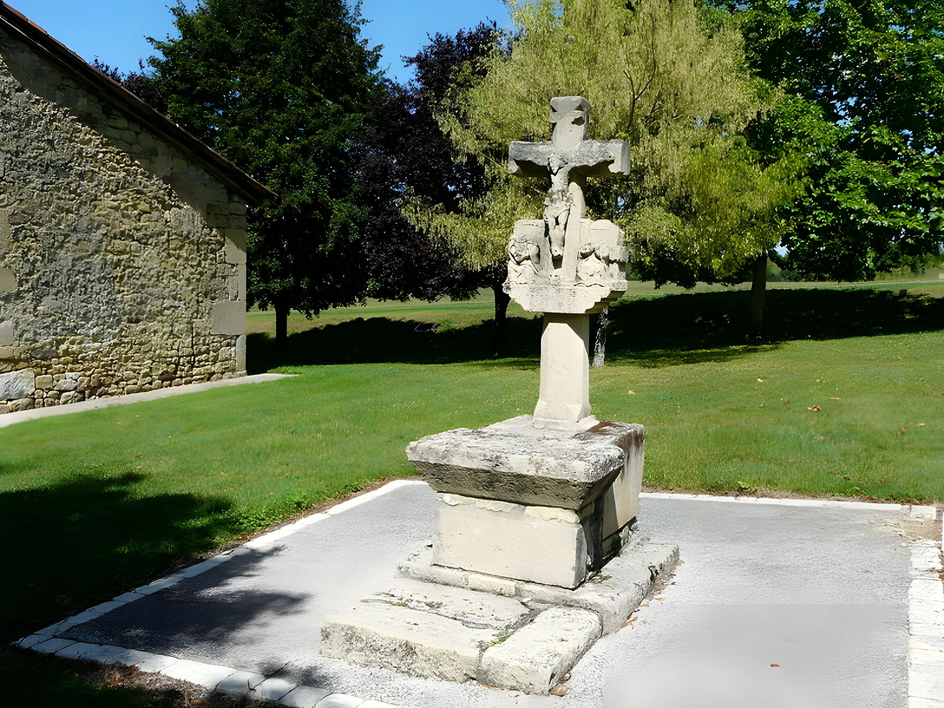 Calvaire-autel de Nanthiat 