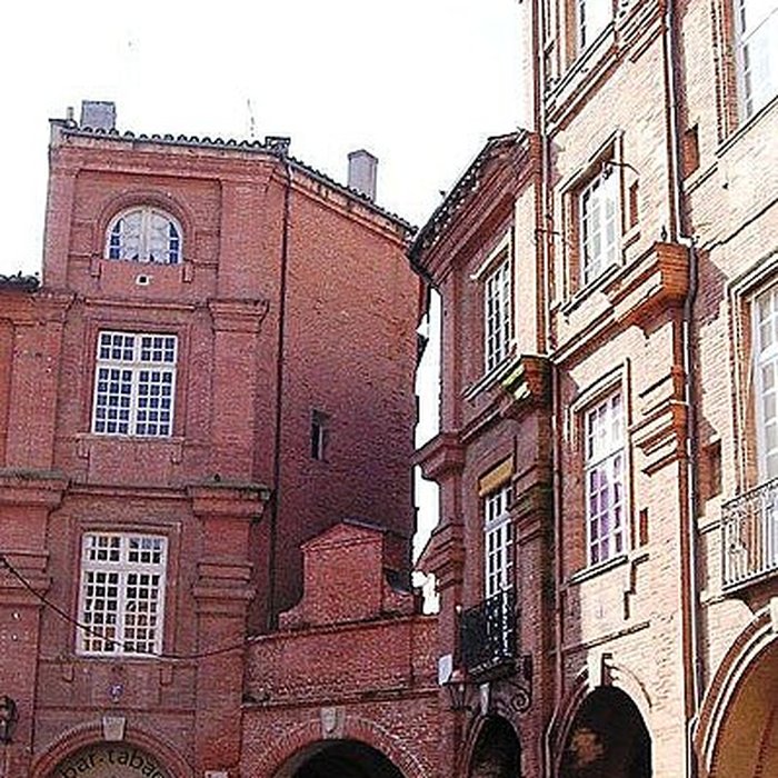 Photo de Maisons, Place Nationale de Montauban