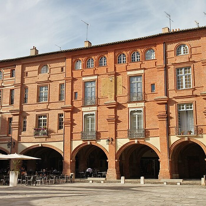 Photo de Maisons, Place Nationale de Montauban