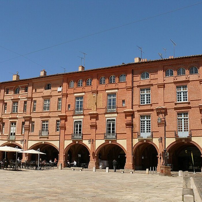 Photo de Maisons, Place Nationale de Montauban
