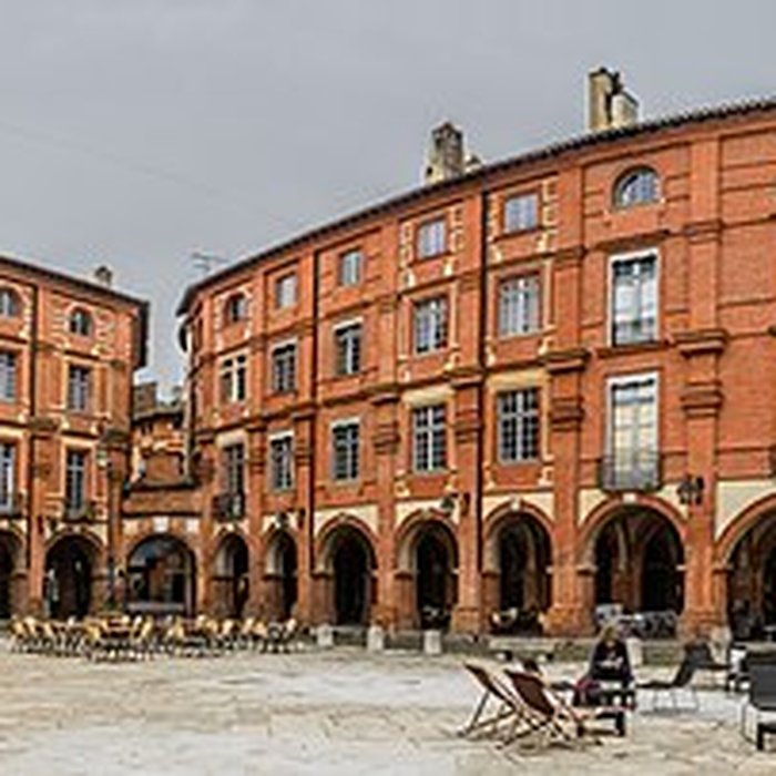 Photo de Maisons, Place Nationale de Montauban