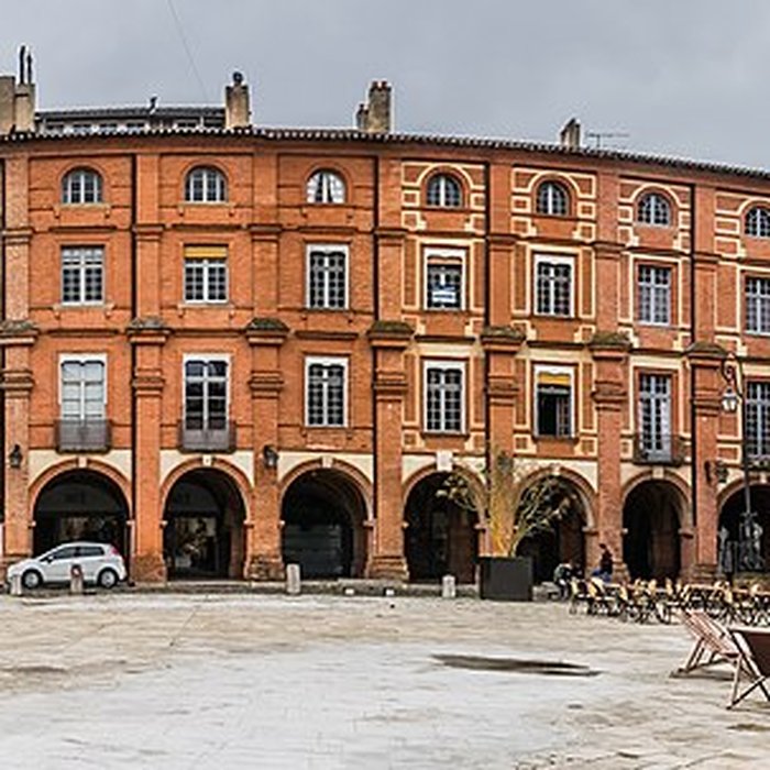 Photo de Maisons, Place Nationale de Montauban