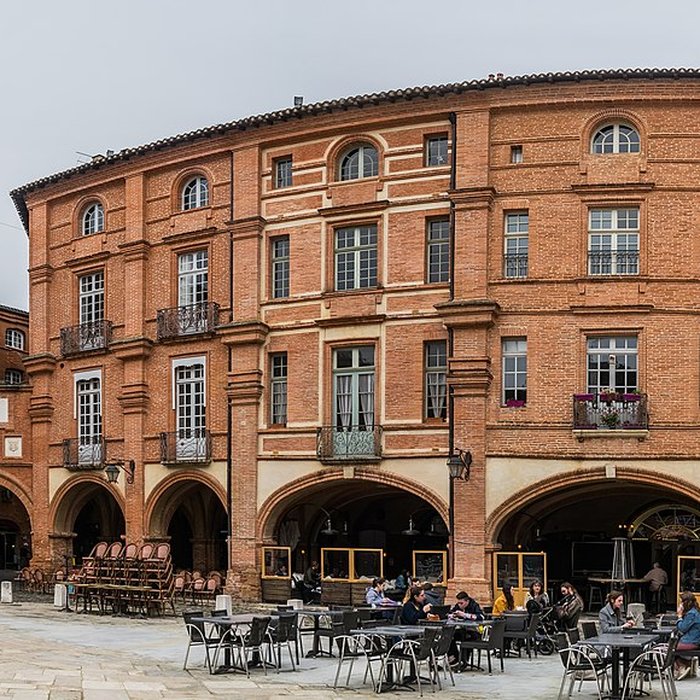 Photo de Maisons, Place Nationale de Montauban
