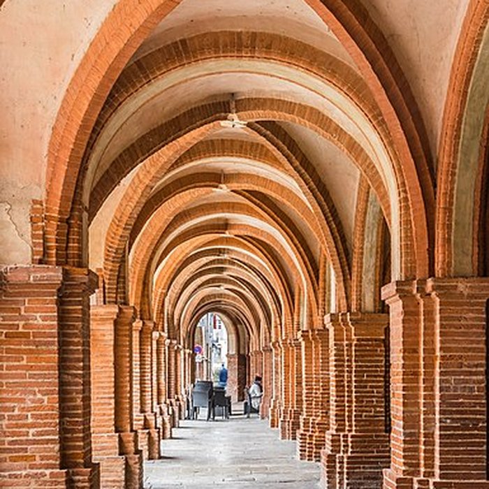Photo de Maisons, Place Nationale de Montauban