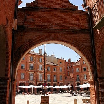 Maisons, Place Nationale de Montauban