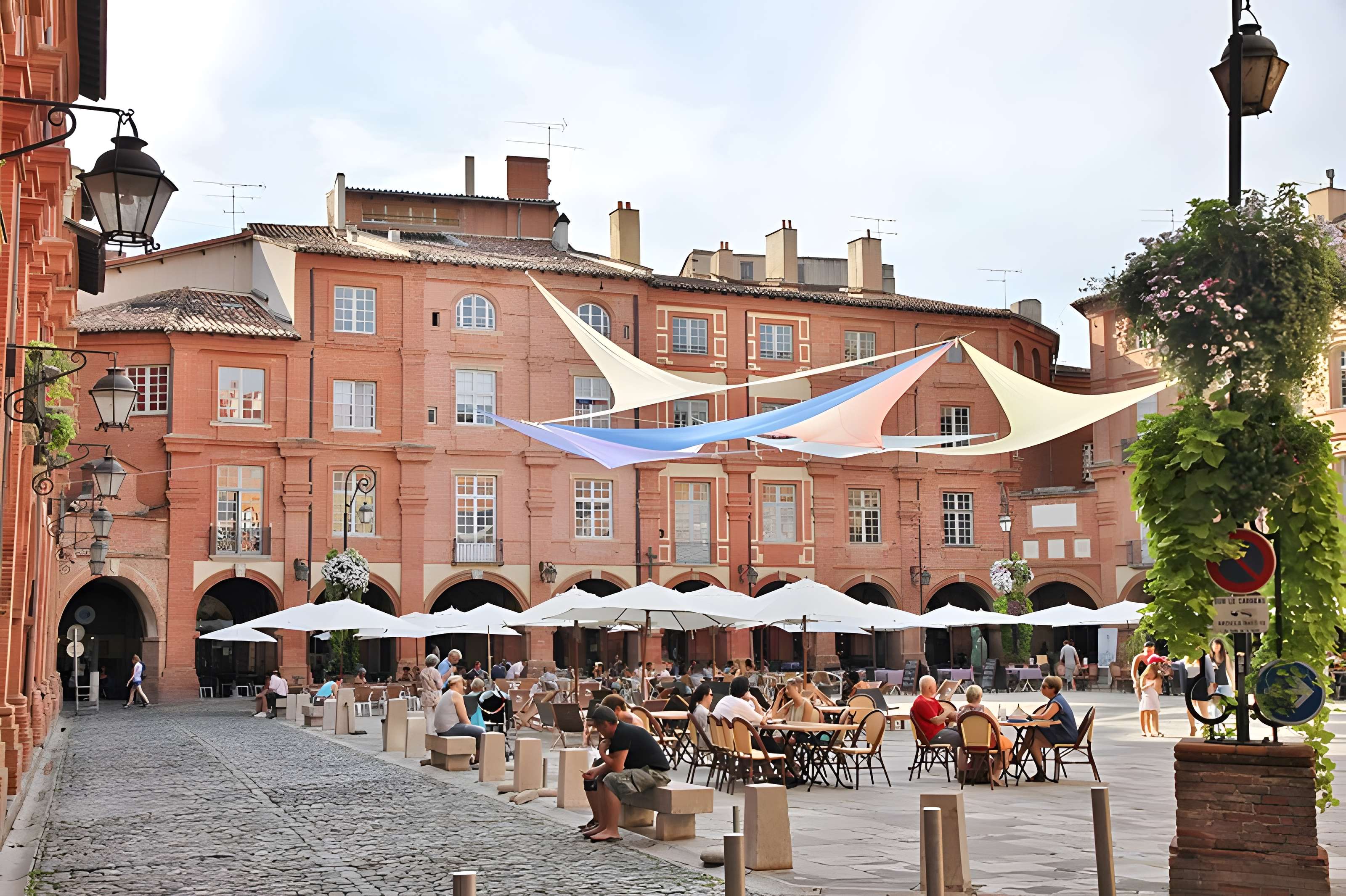 Maisons, Place Nationale de Montauban