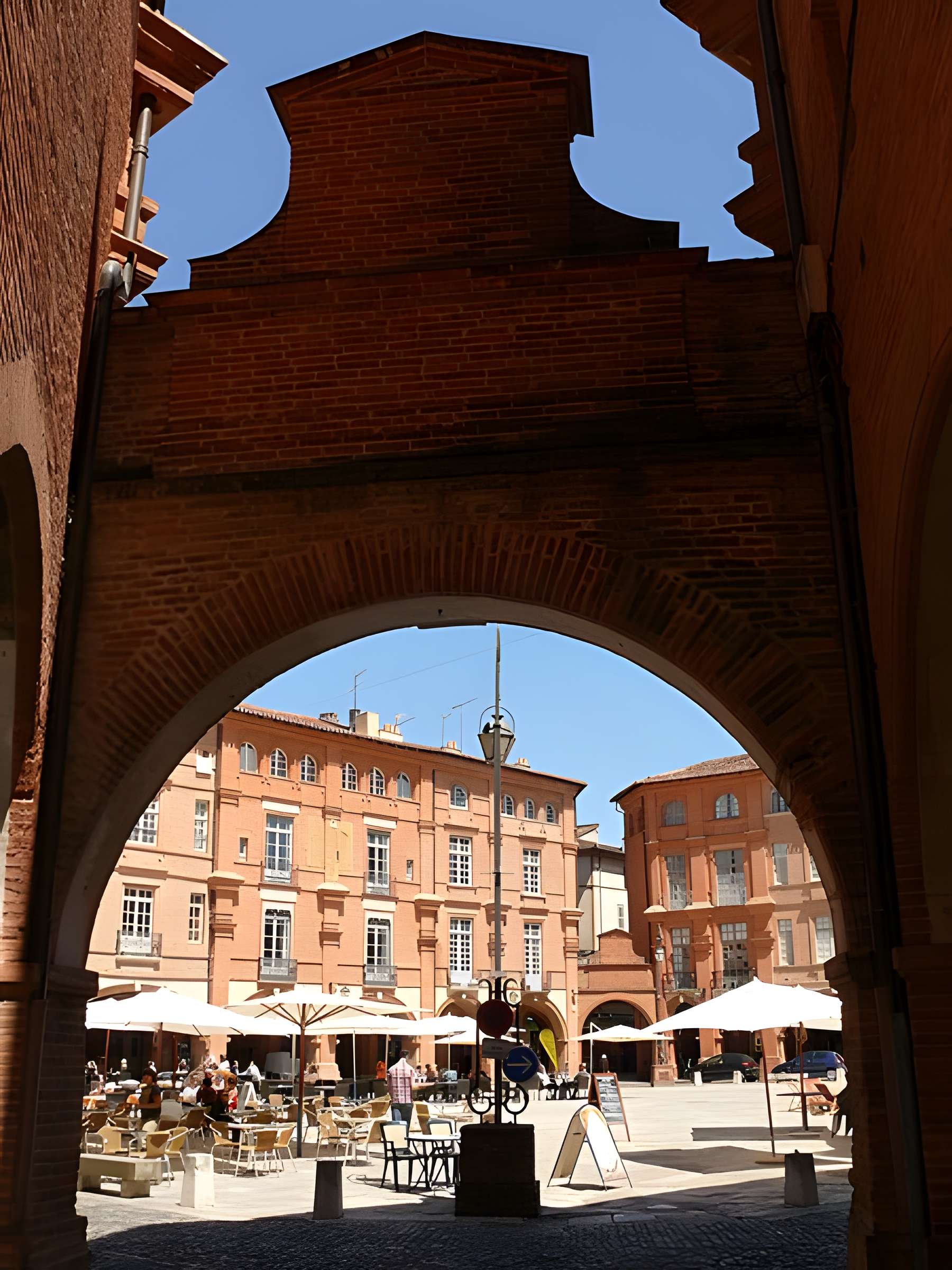 Maisons, Place Nationale de Montauban