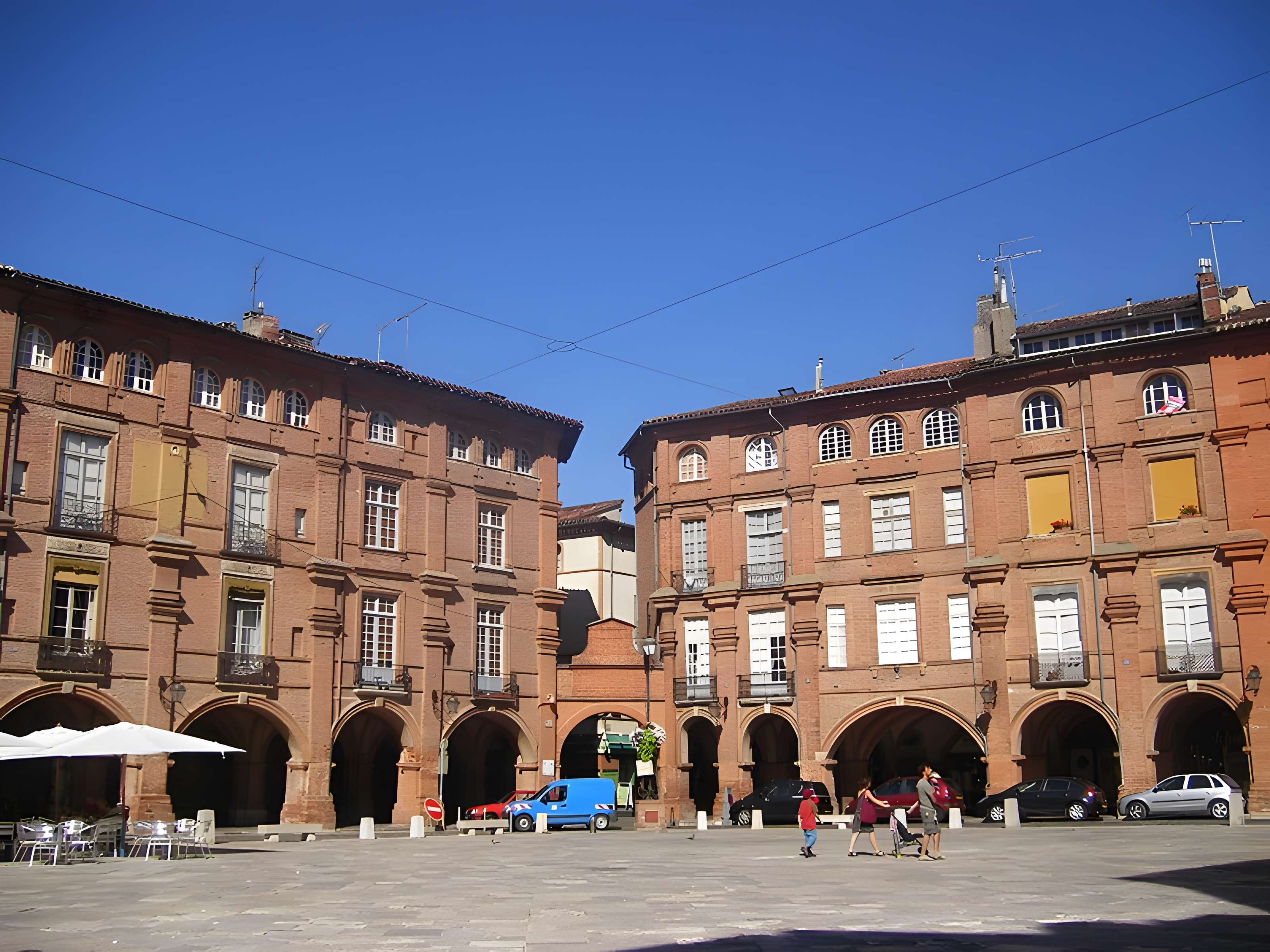 Maisons, Place Nationale de Montauban