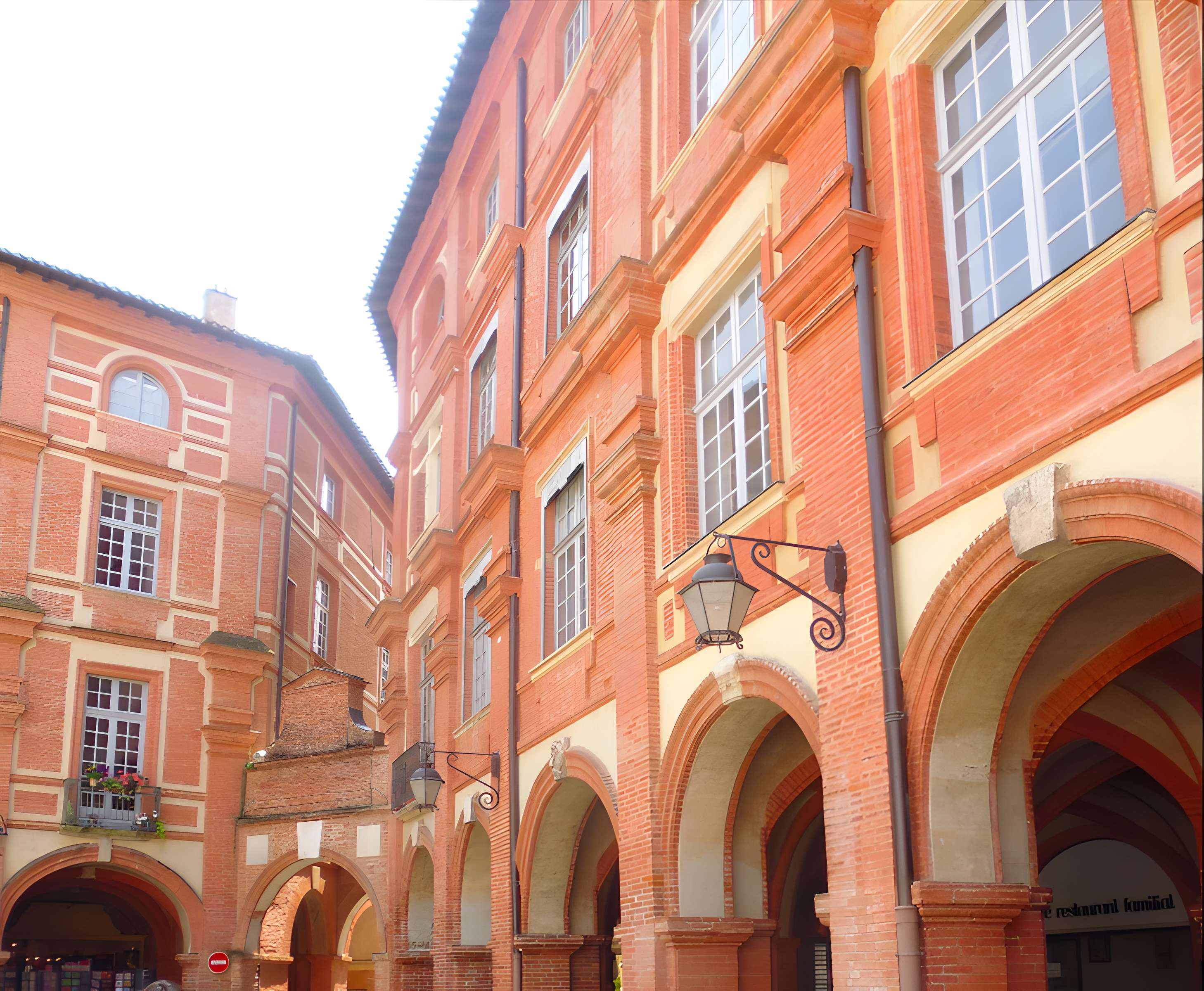 Maisons, Place Nationale de Montauban