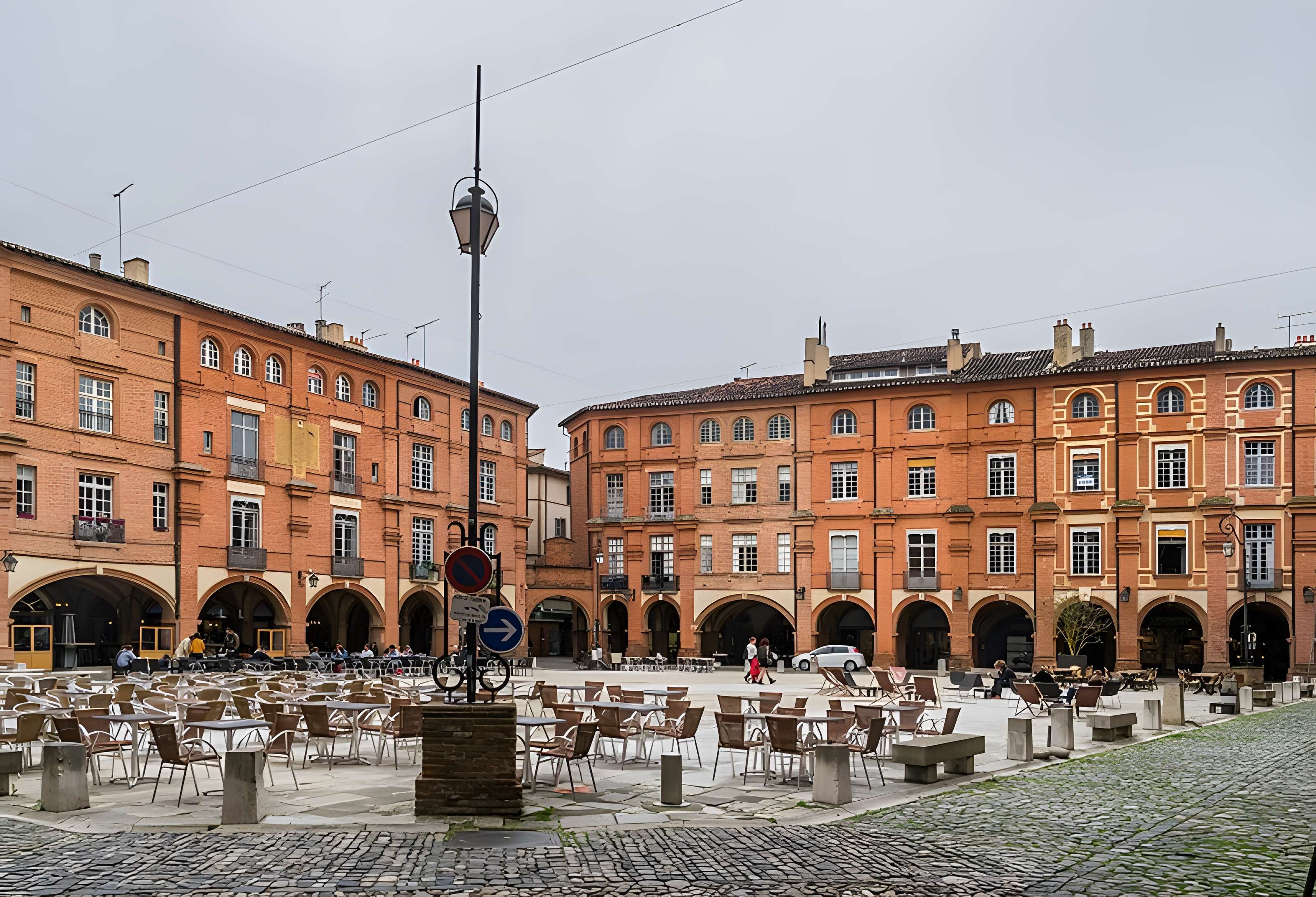 Maisons, Place Nationale de Montauban