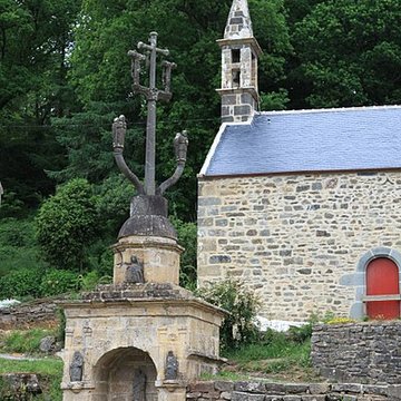 Calvaire-fontaine dIvrillac