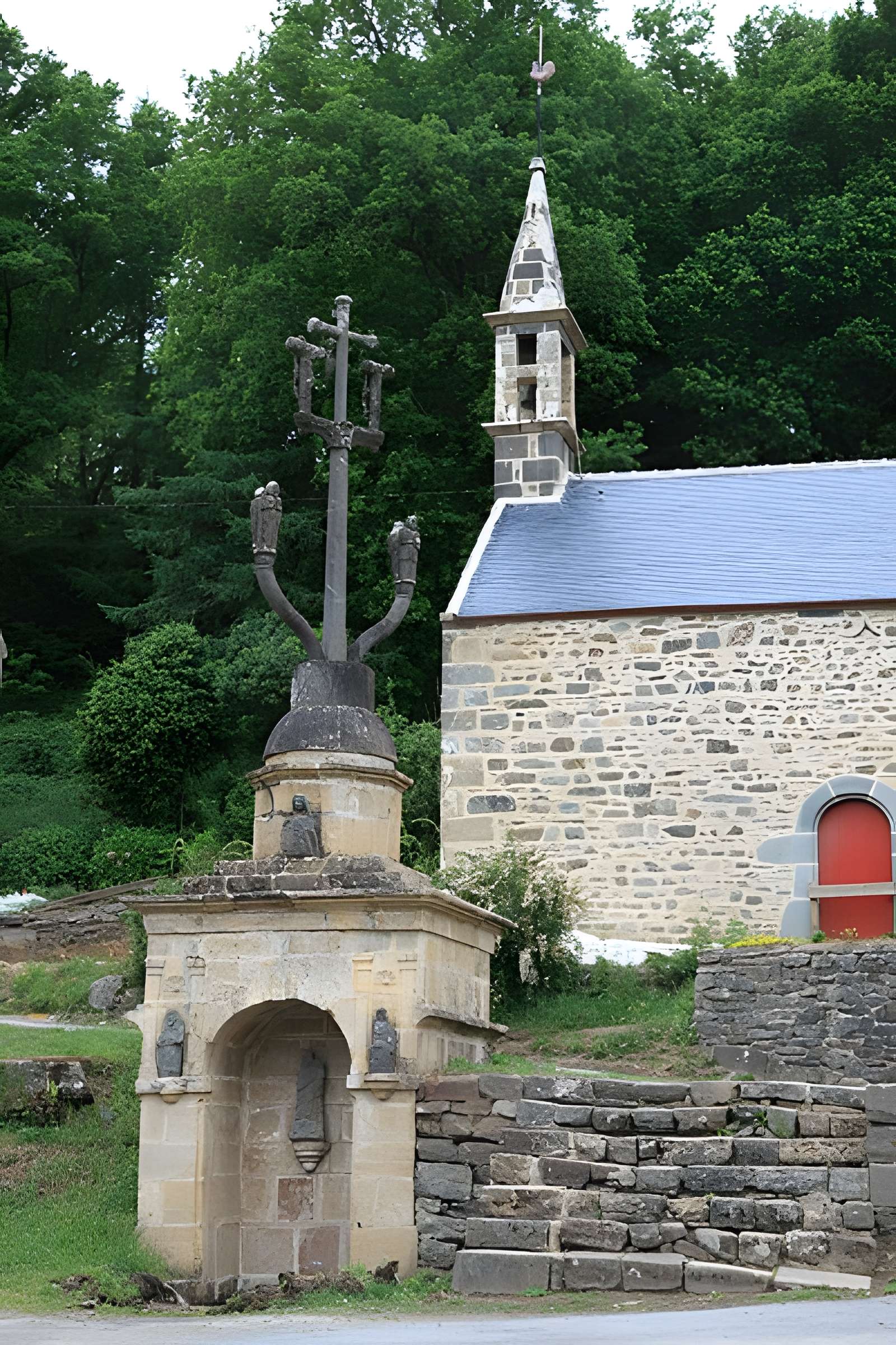 Calvaire-fontaine d'Ivrillac