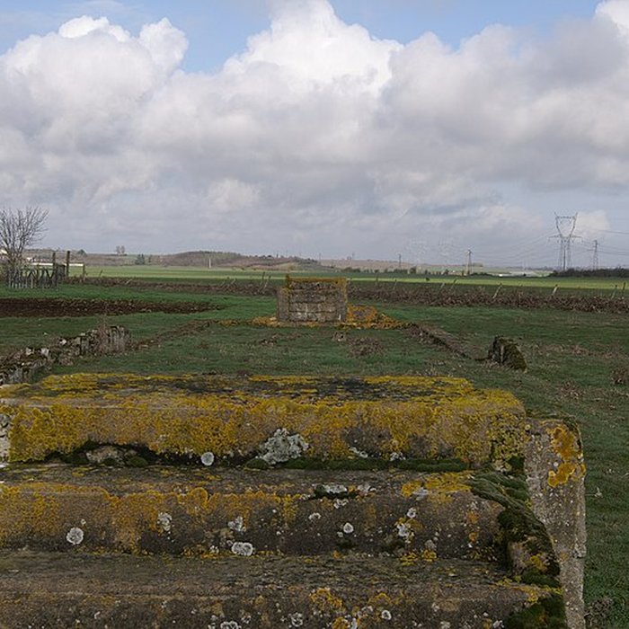 Photo de Camp de concentration de tsiganes de Montreuil-Bellay