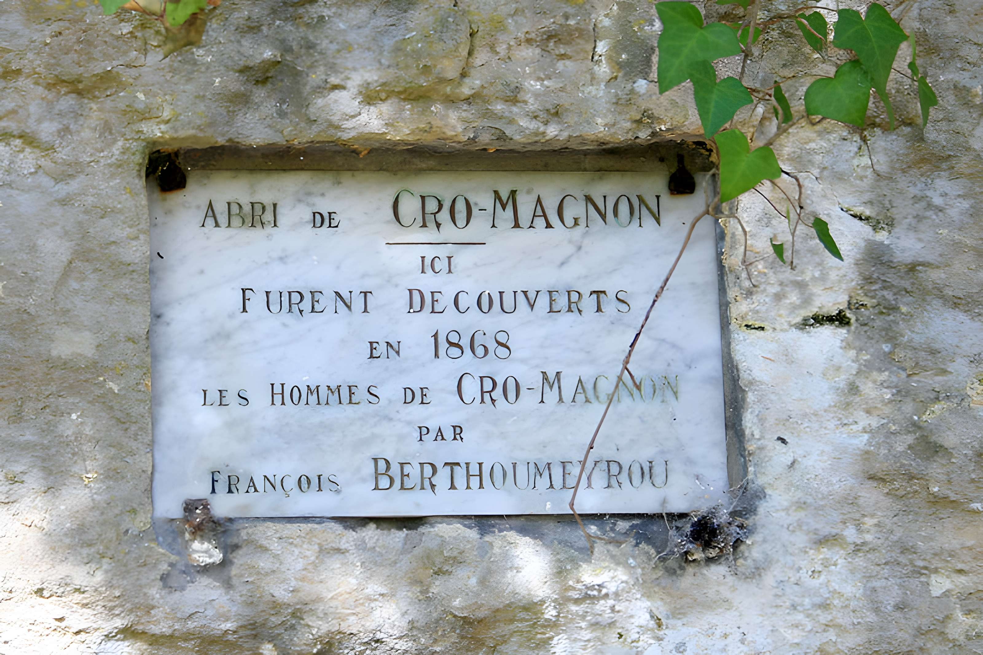Abri de Cro-Magnon aux Eyzies-de-Tayac-Sireuil