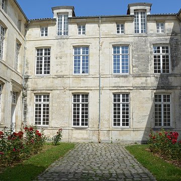 caserne latouche treville de rochefort