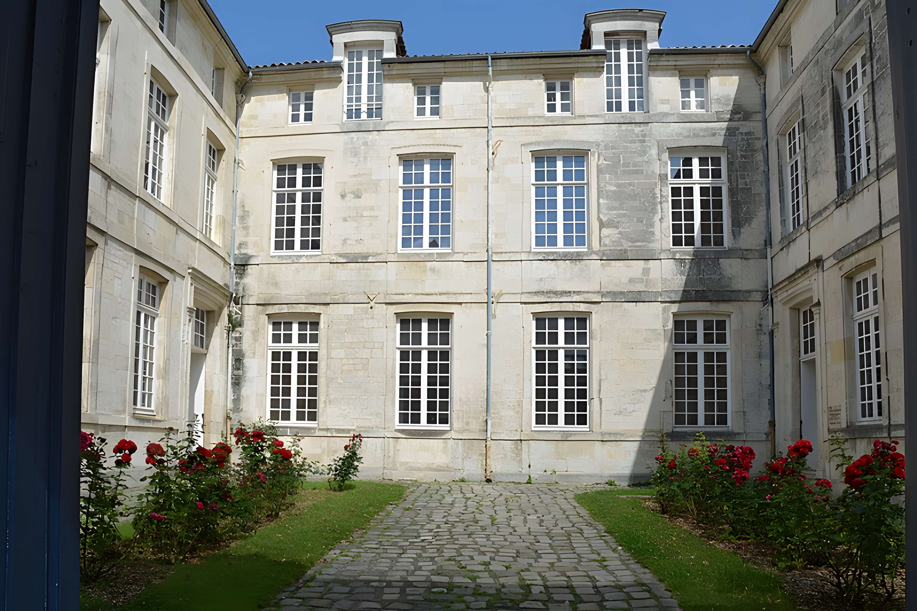 Caserne Latouche-Tréville de Rochefort