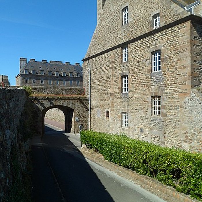 Photo de Casernes du Roc de Granville